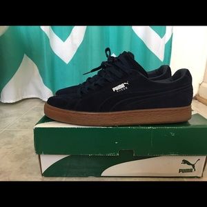Navy Blue Gum sole Pumas
